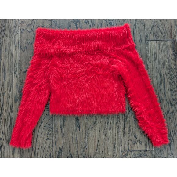 Forever 21 Red Faux Fur Off Shoulder Sweater NEW - Picture 2 of 6